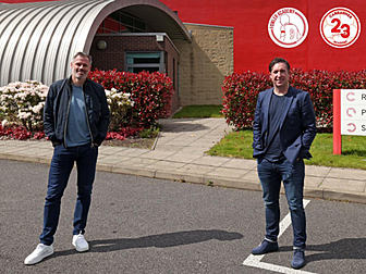 Carragher and Fowler take over...